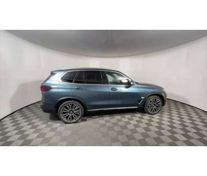 2025 BMW X5 xDrive40i is a Blue 2025 BMW X5 3.0si SUV in Freeport NY