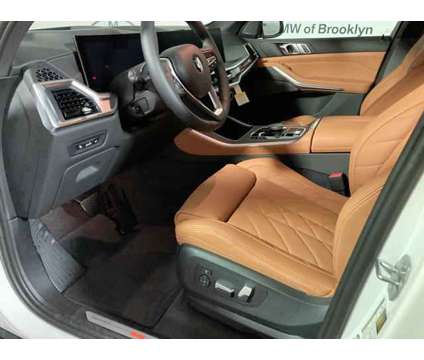 2025 BMW X5 xDrive40i is a White 2025 BMW X5 4.8is SUV in Brooklyn NY