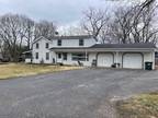 Home For Sale In Spring Grove, Illinois