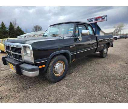 1993 Dodge D250 Club Cab for sale is a Black 1993 Car for Sale in Webster SD