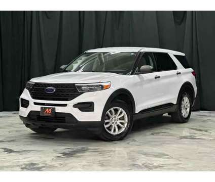 2021 Ford Explorer for sale is a White 2021 Ford Explorer Car for Sale in Elgin IL