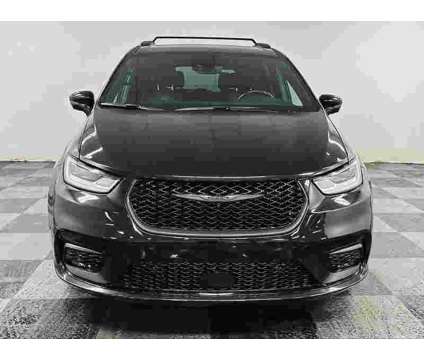 2021UsedChryslerUsedPacificaUsedFWD is a Black 2021 Chrysler Pacifica Car for Sale in Brunswick OH