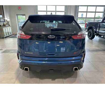 2020UsedFordUsedEdgeUsedAWD is a Blue 2020 Ford Edge Car for Sale in Milwaukee WI