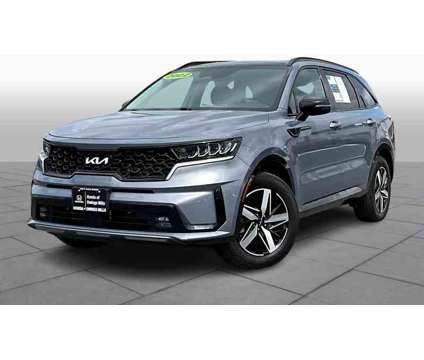 2022UsedKiaUsedSorentoUsedFWD is a Silver 2022 Kia Sorento Car for Sale in Owings Mills MD