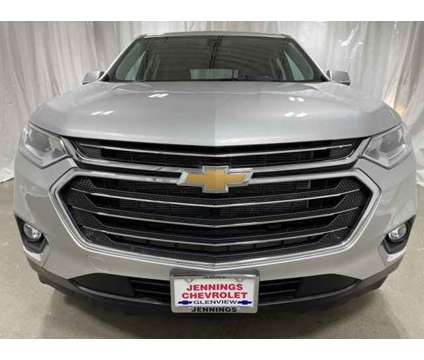 2021 Chevrolet Traverse LT Leather is a Silver 2021 Chevrolet Traverse LT Car for Sale in Glenview IL