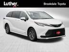 2021 Toyota Sienna White, 60K miles