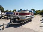 2012 Sun Tracker Sun Tracker PARTY BARGE 20 DLX 20ft