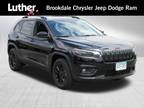 2023 Jeep Cherokee Black, 9K miles