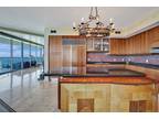 Condo For Sale In Hollywood, Florida