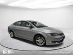 2017 Chrysler 200 Limited 4dr Front-wheel Drive Sedan