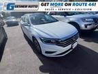 2019 Volkswagen Jetta 1.4T SEL Sedan 4D