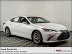 2020 Lexus ES 300h Luxury 4dr Sedan