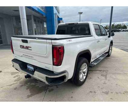 2020 GMC Sierra 1500 SLT is a White 2020 GMC Sierra 1500 SLT Truck in Manitowoc WI