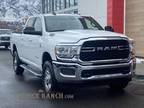 2022 RAM 2500 Big Horn Crew Cab 4x4 6&apos;4&apos; Box