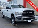 2022 RAM 3500 Tradesman Crew Cab 4x4 8&apos; Box