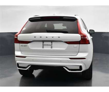2022 Volvo XC60 Recharge Plug-In Hybrid T8 R-Design is a 2022 Volvo XC60 T8 R-Design Hybrid in Great Neck NY