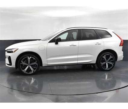 2022 Volvo XC60 Recharge Plug-In Hybrid T8 R-Design is a 2022 Volvo XC60 T8 R-Design Hybrid in Great Neck NY