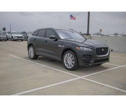 2017 Jaguar F-PACE 35t Premium is a Black 2017 Jaguar F-PACE 35t Premium SUV in Baytown TX