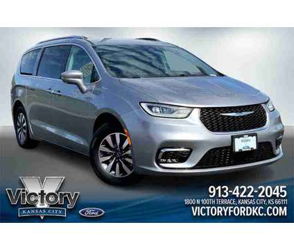 2021 Chrysler Pacifica Hybrid Touring L is a Silver 2021 Chrysler Pacifica Hybrid Touring L Hybrid in Kansas City KS