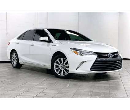 2017 Toyota Camry Hybrid XLE is a White 2017 Toyota Camry Hybrid XLE Hybrid in Indianapolis IN