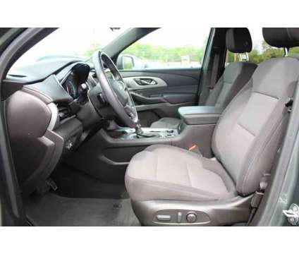 2022 Chevrolet Traverse AWD LT Cloth is a Silver 2022 Chevrolet Traverse LT SUV in Shrewsbury NJ