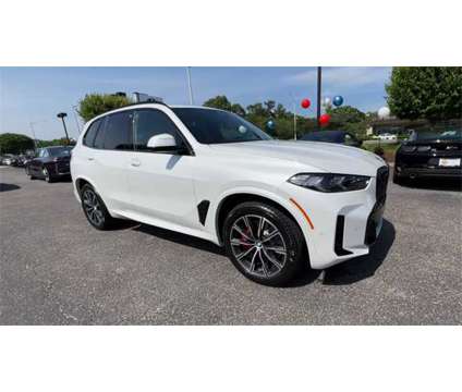 2025 BMW X5 xDrive40i is a White 2025 BMW X5 3.0si SUV in Newport News VA