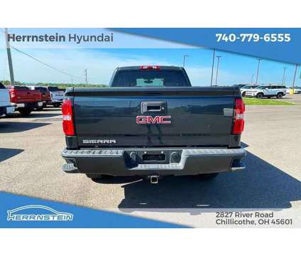 2017 GMC Sierra 1500 Base is a Grey 2017 GMC Sierra 1500 Base Truck in Chillicothe OH