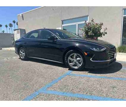 2021 Hyundai Sonata SE is a Black 2021 Hyundai Sonata SE Sedan in Bakersfield CA