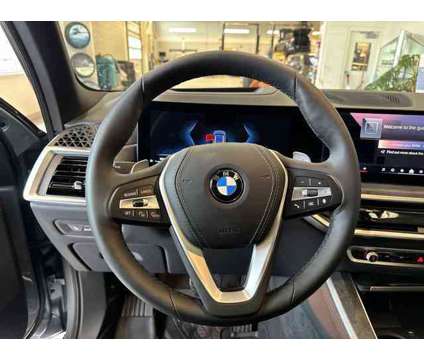 2025 BMW X5 xDrive40i is a Grey 2025 BMW X5 3.0si SUV in Westbrook ME