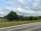 Farm House For Sale In Sealy, Texas