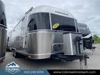 2022 Airstream Globetrotter 27FBT Twin