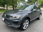 Used 2016 Volkswagen Touareg for sale.