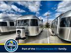 2023 Airstream Classic 33FB