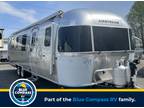 2024 Airstream Classic 33FB