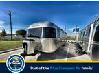 2024 Airstream Classic 33FB Twin