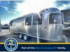 2024 Airstream Globetrotter 27FB Twin