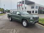 2024 Nissan frontier Green, new