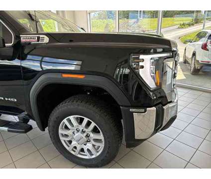 2024 GMC Sierra 2500HD SLT is a Black 2024 GMC Sierra 2500 H/D Car for Sale in Saint Albans WV