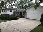 1516 Willow Rd, Schaumburg, Il 60173