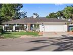 1915 Glenwood Ln, Newport Beach, Ca 92660