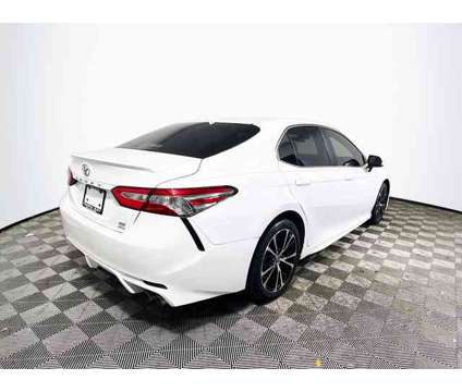 2020 Toyota Camry SE is a White 2020 Toyota Camry SE Car for Sale in Tampa FL