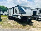 2021 CrossRoads Zinger ZR331BH 33ft