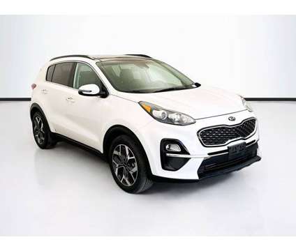 2022 Kia Sportage EX is a White 2022 Kia Sportage EX SUV in Montclair CA