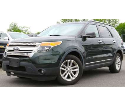 2013 Ford Explorer XLT is a Green 2013 Ford Explorer XLT Car for Sale in South Amboy NJ