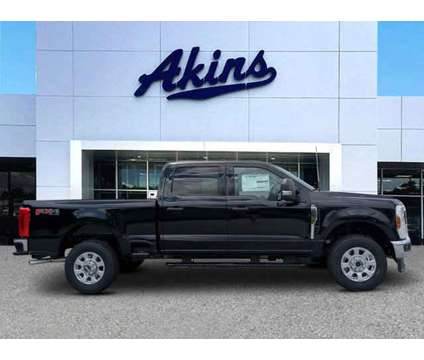 2024 Ford Super Duty F-250 SRW XLT is a Black 2024 Ford Car for Sale in Winder GA