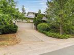 190 Celesta Dr