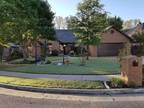 2600 Glenwood Cir