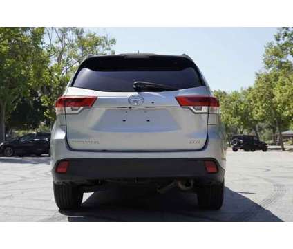 2018 Toyota Highlander for sale is a Silver 2018 Toyota Highlander Car for Sale in Riverside CA