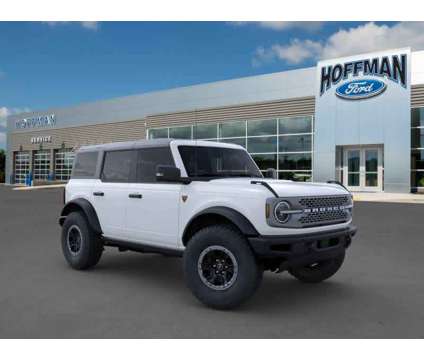 2024NewFordNewBroncoNew4 Door Advanced 4x4 is a White 2024 Ford Bronco Car for Sale in Harrisburg PA