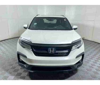 2022UsedHondaUsedPilotUsedAWD is a Silver, White 2022 Honda Pilot Car for Sale in Greenwood IN